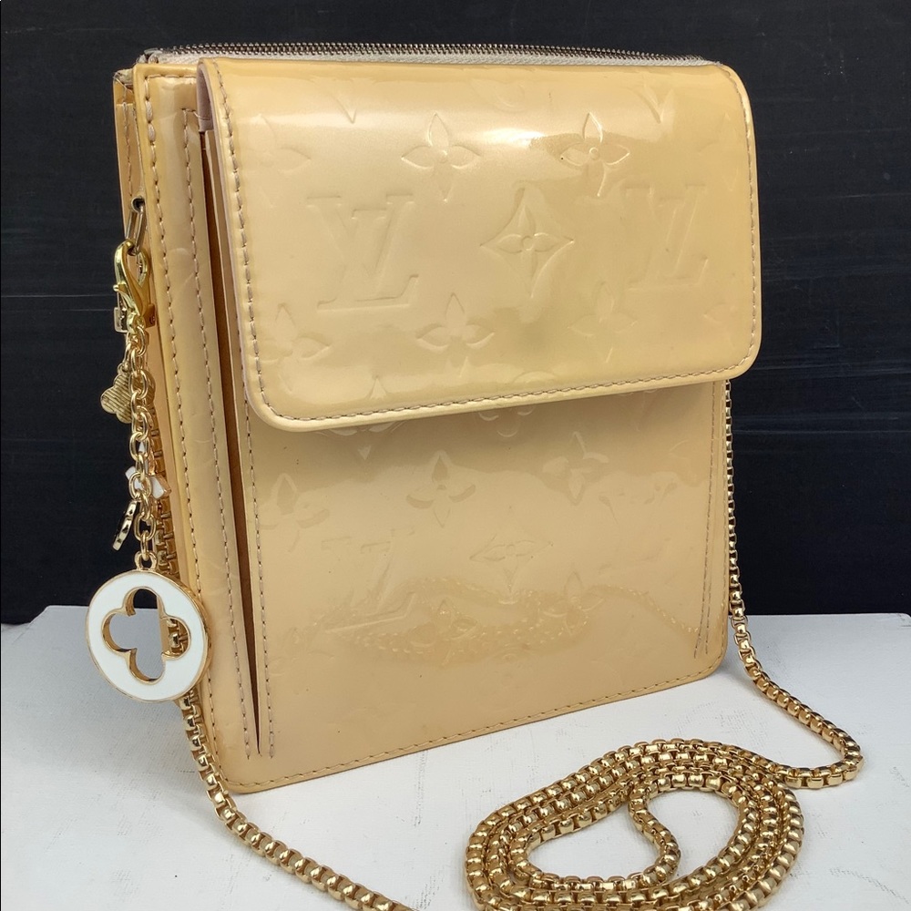 Louis Vuitton Mott bag - Picture 1 of 8